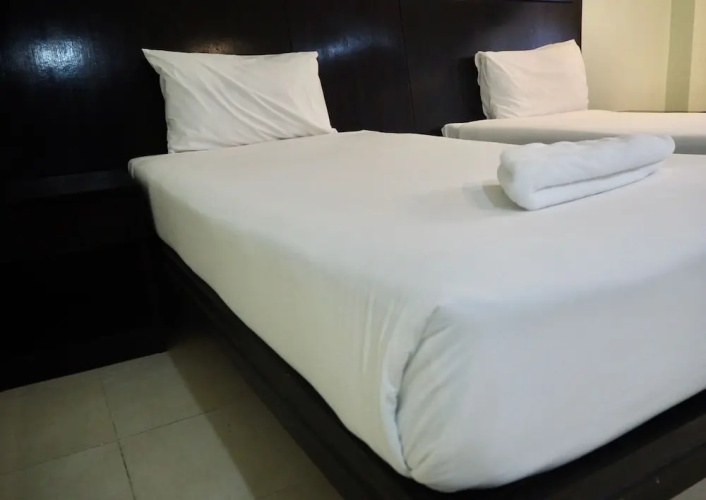 Orm Thong Apartments