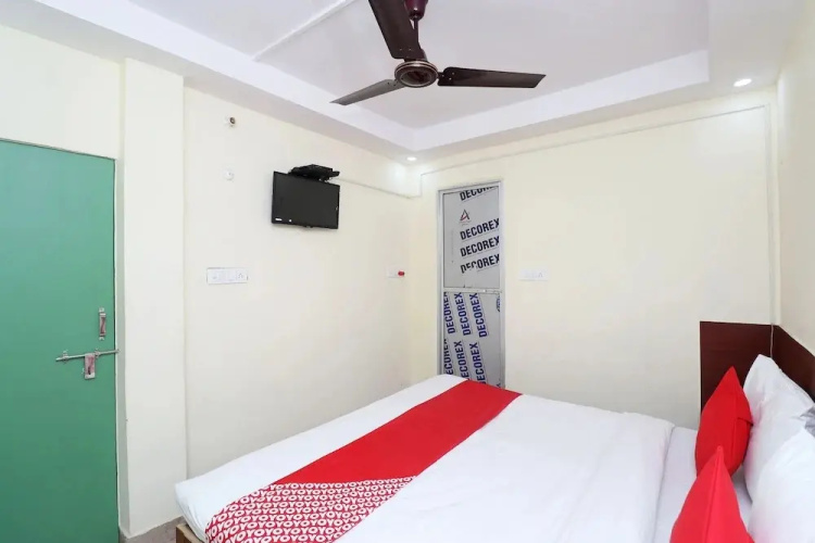 Hotel Arjun by OYO Rooms