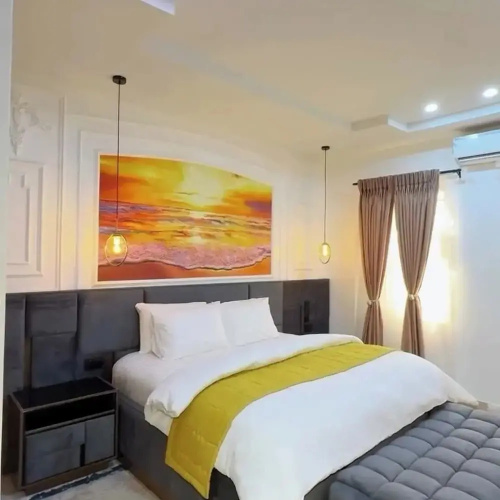 Daveange Hotels