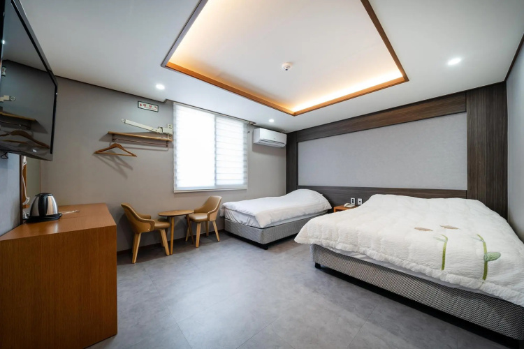 Jeju Sakura Hotel