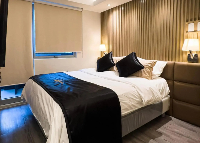 Elegantly designed Condominium in QC