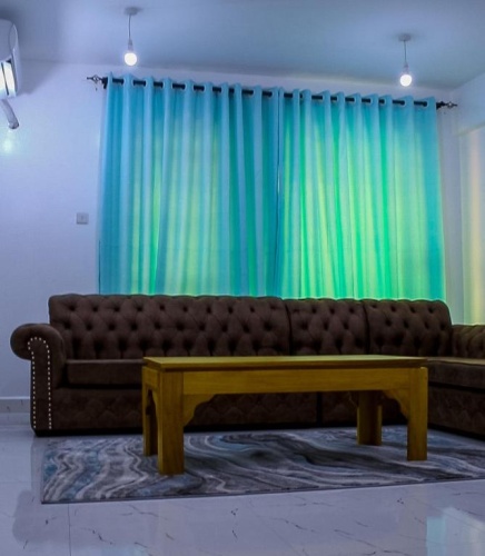 3 Bedrooms Apartment