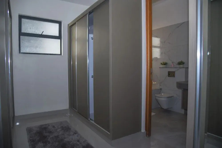 Mira Heights Suite & Conferencing
