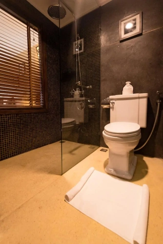 Deluxe Twin room with balcony
