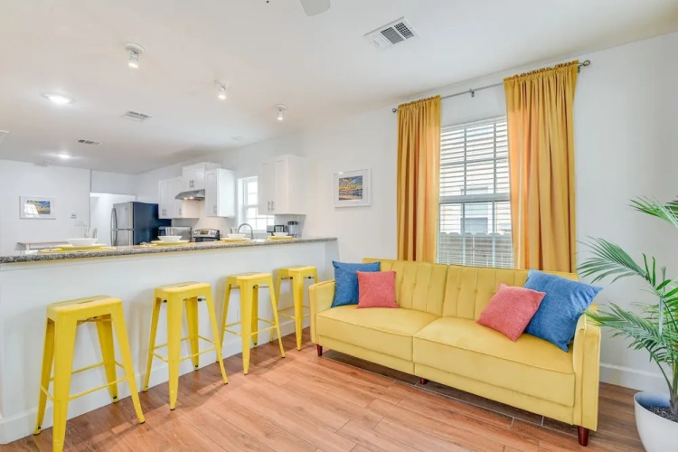 2 Bedrooms Cottage