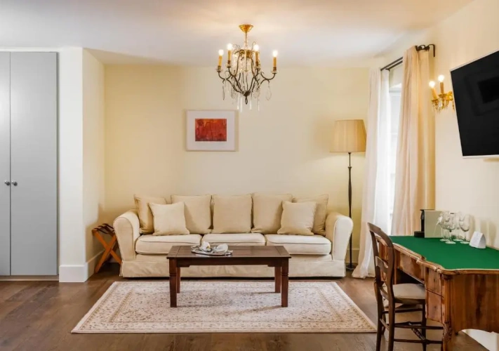 Deluxe Family Suite with sea view