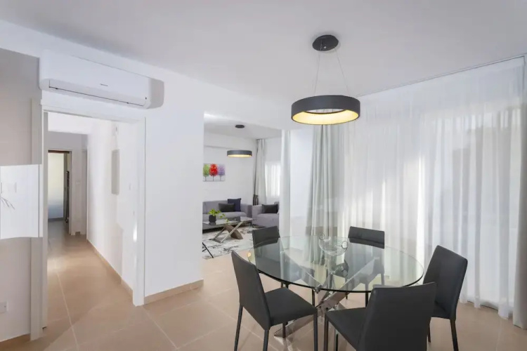 Kanika Seabreeze Apartment