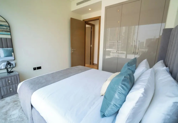 HiGuests - Sobha Waves