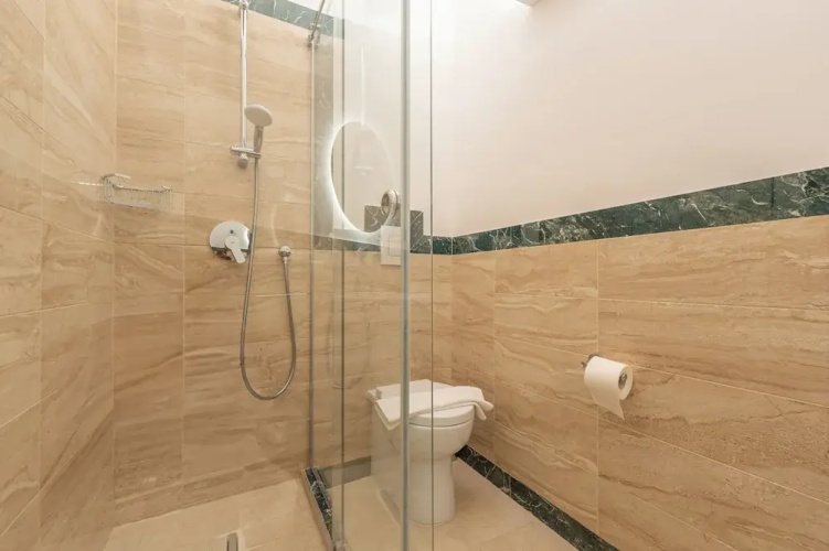 Molo Angioino Suites