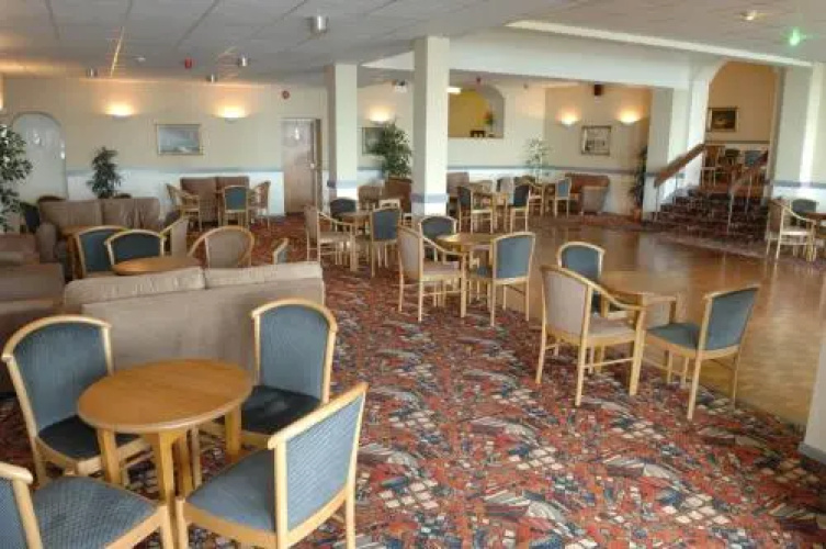 Bayshore Hotel