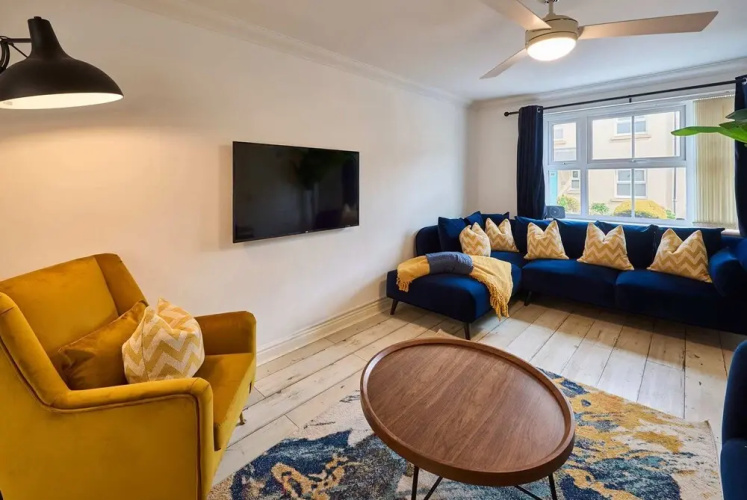 Host Stay Blueberry House