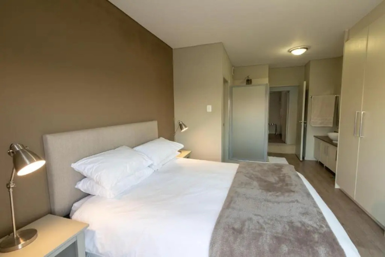 The Hub Apartments