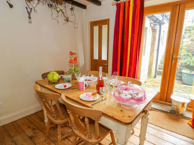 Sandy Cottage