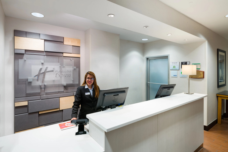 Holiday Inn Express New York City Times Square photo 25