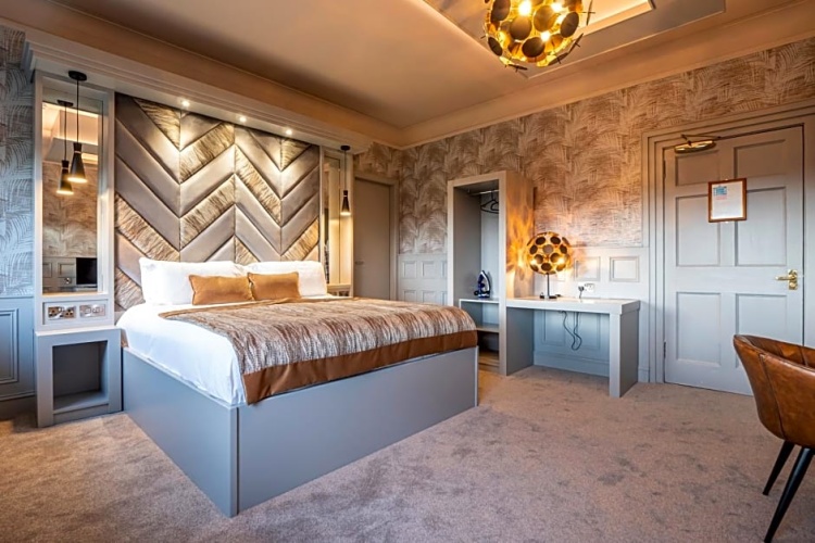 Deluxe Double room with view