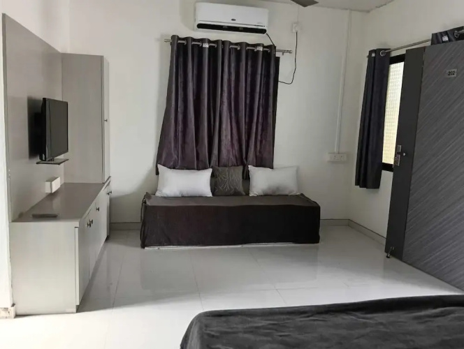 Malhar Baug Resort