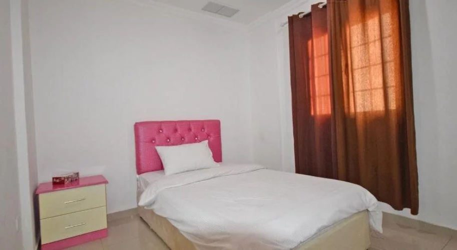 Leader Apartments