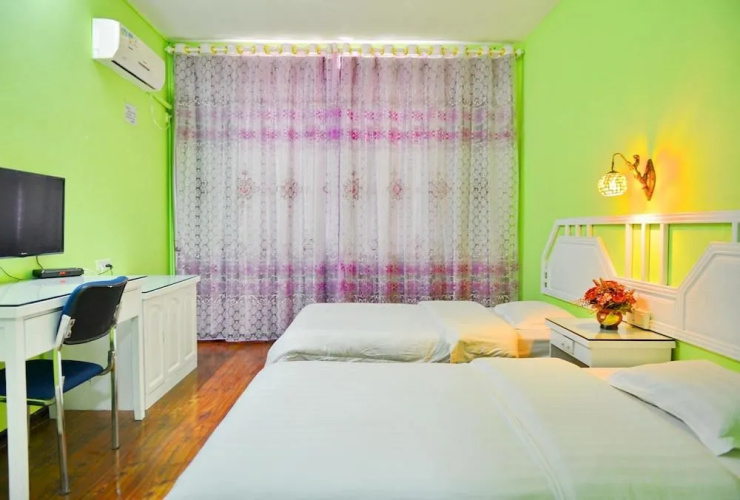 Yangshuo Beautiful View Holiday Inn
