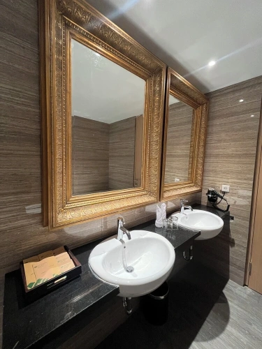 Twin Suite