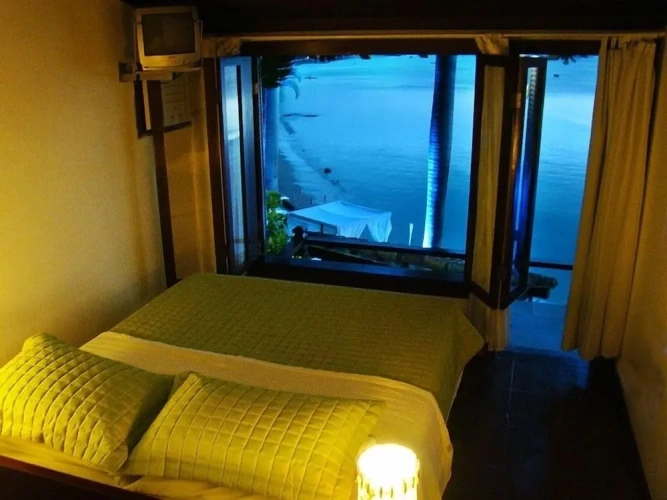 Standard Double room with balcony and beachfront