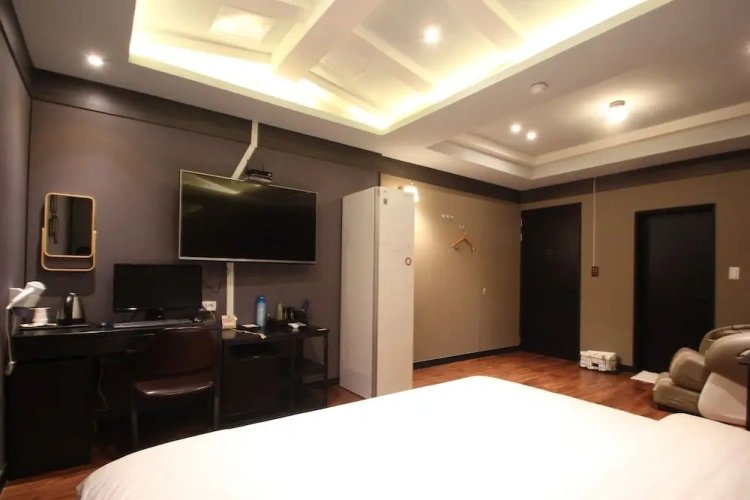 Premium room