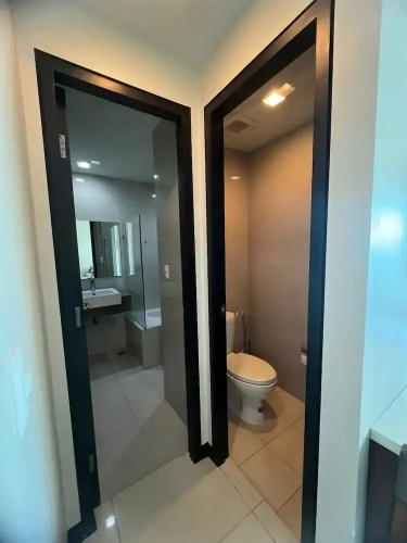 Condo Resort 1 Br by Rosenda B.