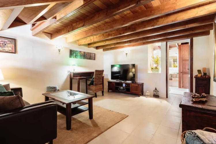 Bungalow Los Laureles