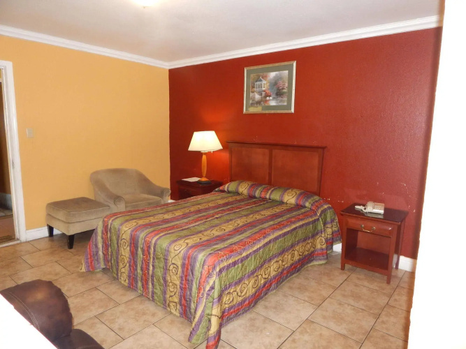 M B Motor Inn