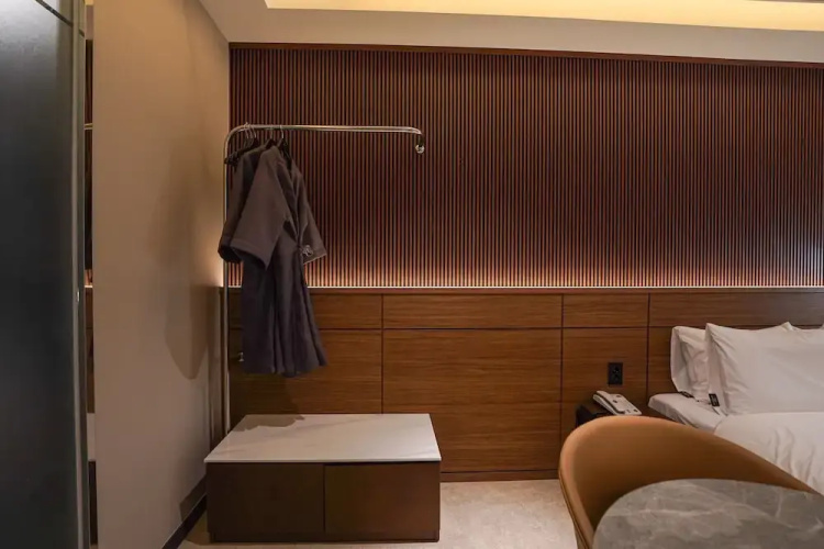 Urban Groove Hotel
