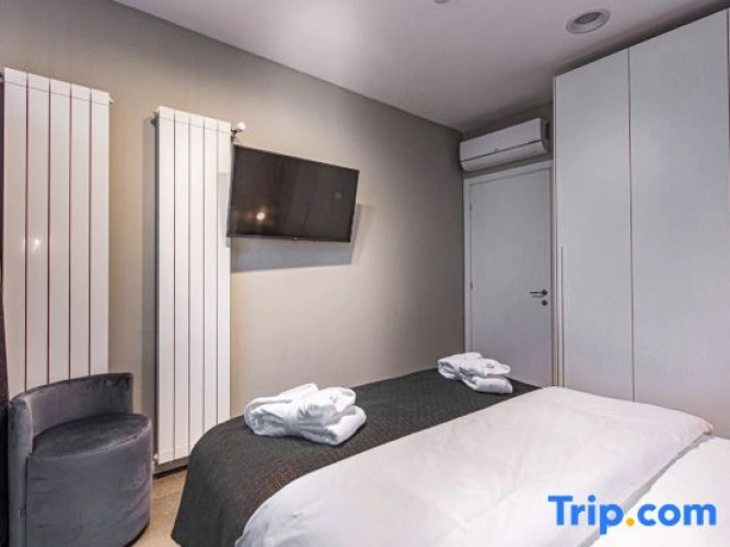 Deluxe Double Apartment