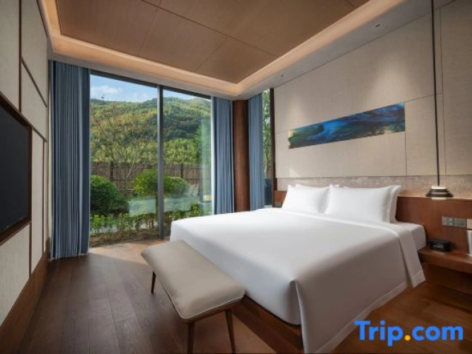 2 Bedrooms Villa