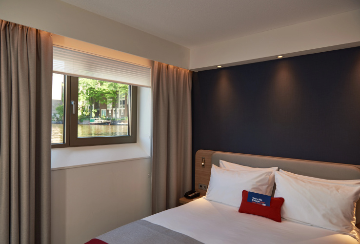Holiday Inn Express Amsterdam-City Hall photo 8