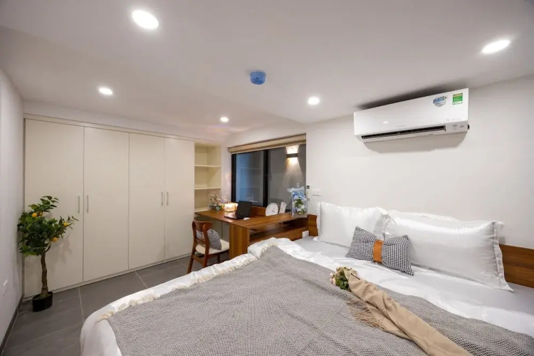 Urchin Apartment