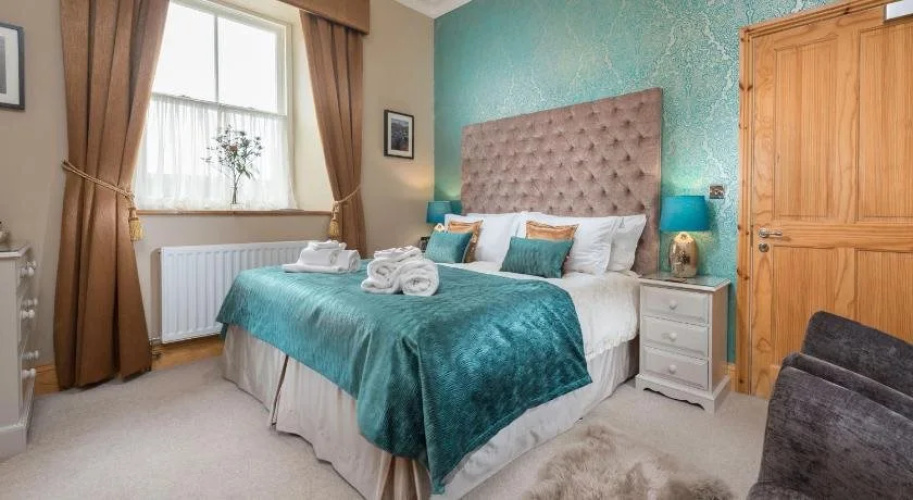 St Cuthbert's House - Guest house