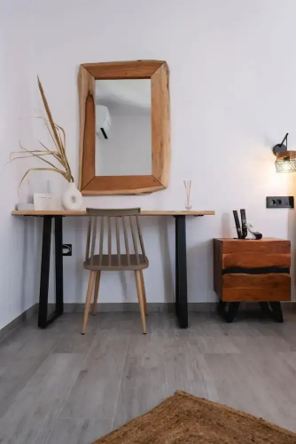 Filia Skyros Suites