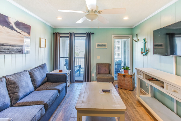 Myrtle Beach Condo w/ Balcony + Ocean Views!