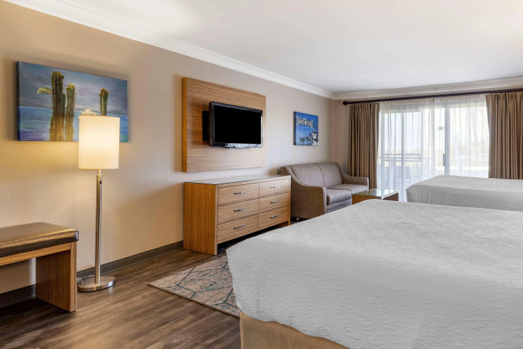 The Encinitan Hotel & Suites