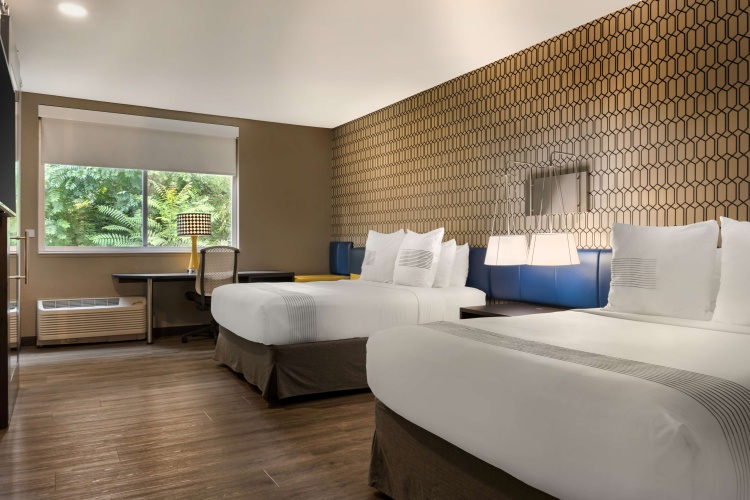 Standard Quadruple room