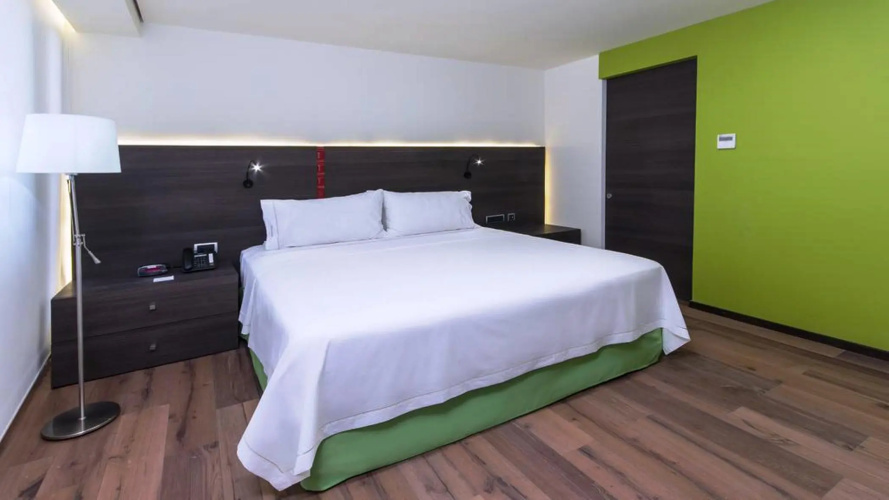 Holiday Inn Express Mexico Aeropuerto by IHG