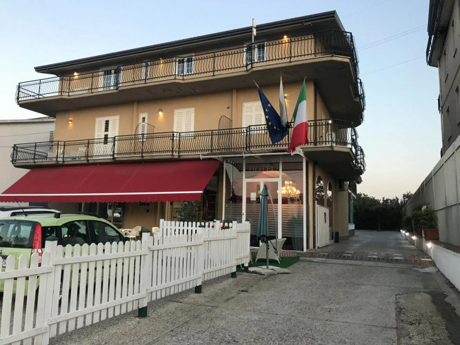 Hotel Ascot Hotel