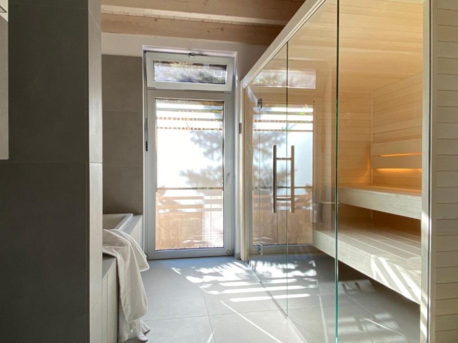 4 Bedrooms Cottage