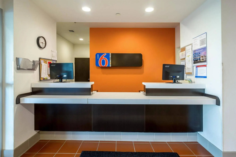 Motel 6 Williston ND