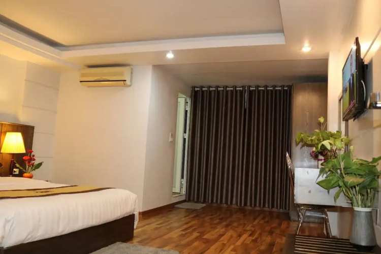 Ruby Hotel