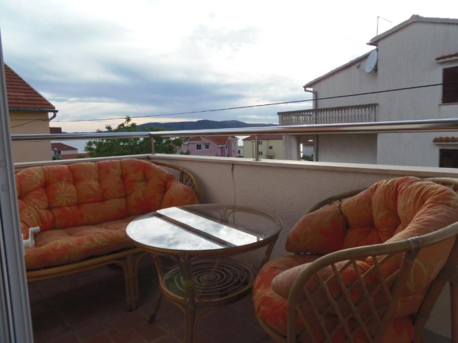 2 Bedrooms Apartment with balcony and with sea view