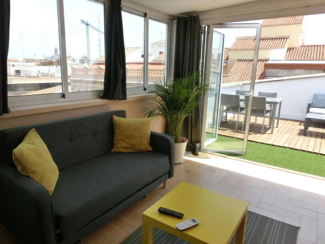 Total Valencia Attics I