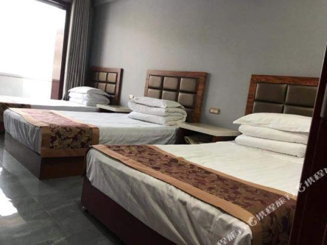 Business Triple room