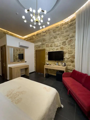 VillaRosa Luxury Boutique