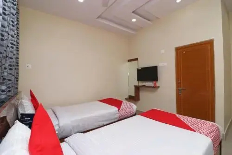 Hotel Cloud 9 By OYO Rooms