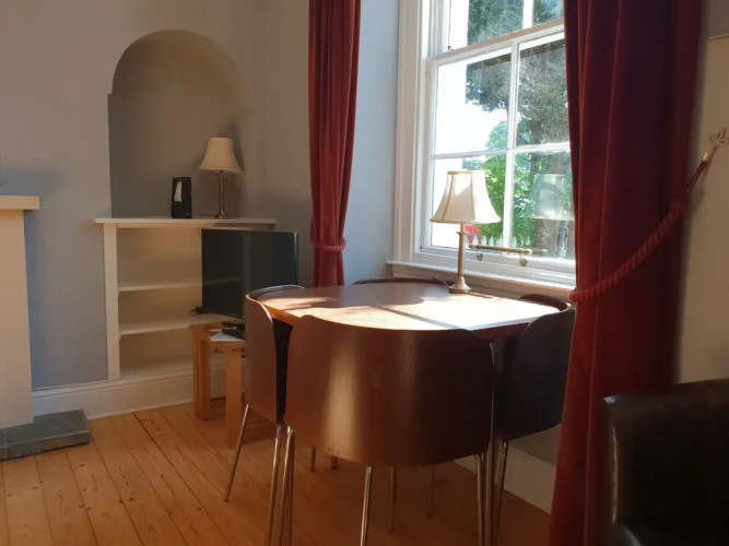 1 Bed Colony Apartment Stockbridge