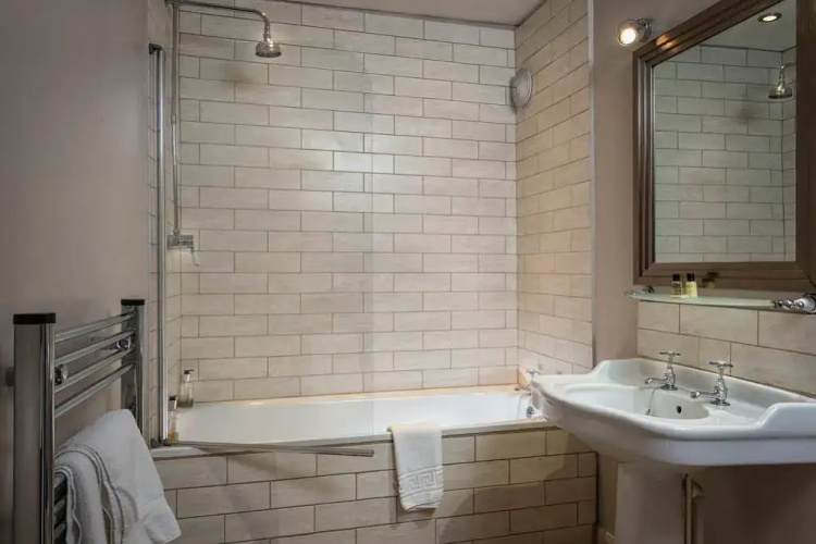 St Olaves Hotel